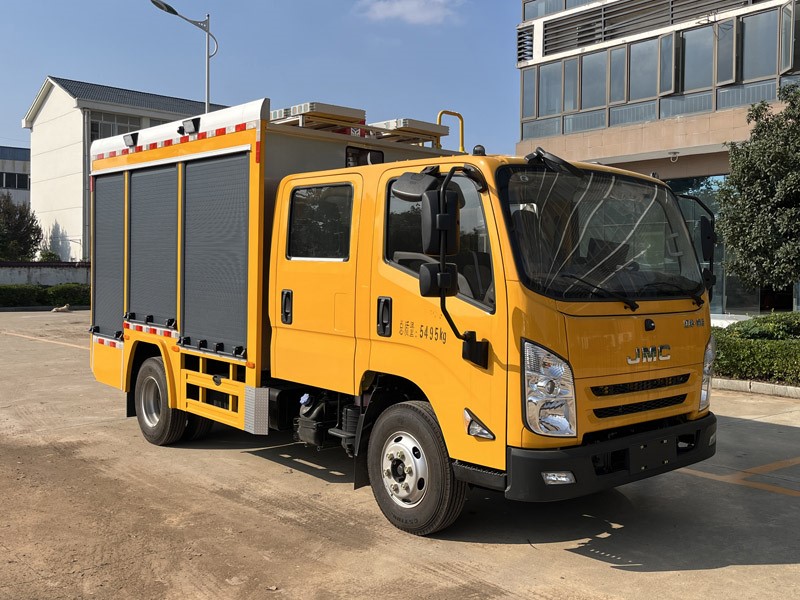 CSC5050XZM6JX型搶險(xiǎn)救援照明車