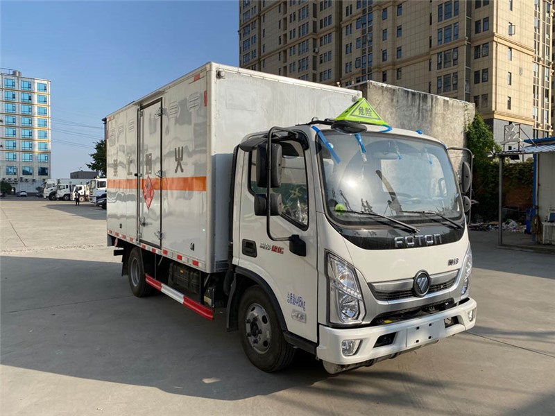 CSC5048XRYB6型易燃液體廂式運輸車