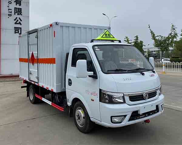 CSC5045XRQ6型易燃?xì)怏w廂式運(yùn)輸車