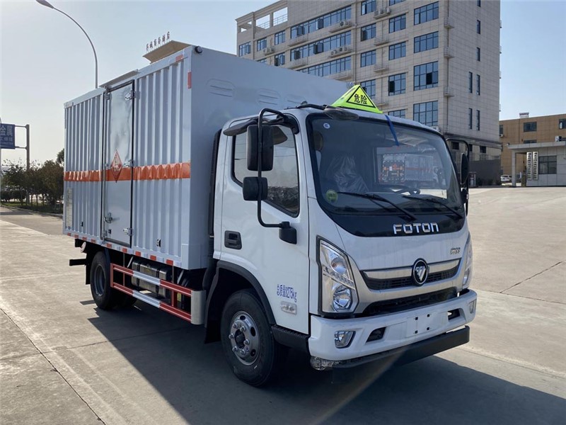 CSC5088XRQB6型易燃?xì)怏w廂式運輸車